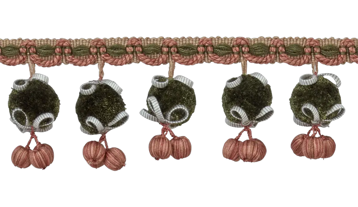 Photo of Pompom Hanger Fringe